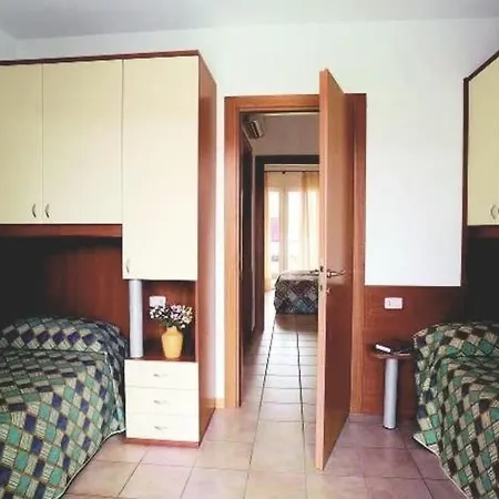 Fuer 6 Personen Ca 55 Qm In Bibione, Adriakueste Italien Und Umgebung *